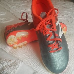 New Balance kids  soccer shoes